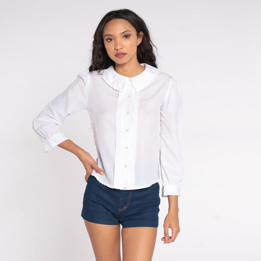 80s White Button-Up Blouse Embroidered Scalloped Collar Long Sleeve Small
