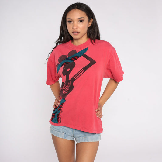 90s Kenyan Village Woman Graphic T-Shirt Cotton Red Large