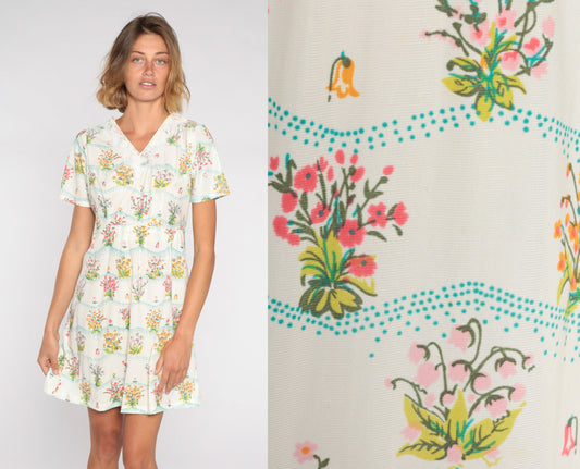 60s Floral Shift Dress White Wildflower Print V-Neck Lace Trim Medium