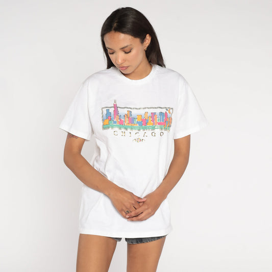 00s Chicago Cityscape Graphic T-Shirt Metallic Print Medium