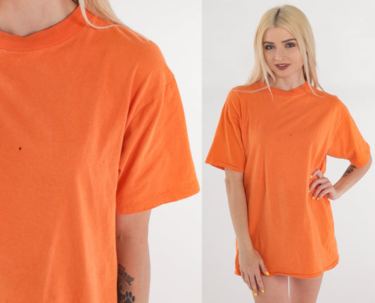 90s Orange Plain Crew Neck T-Shirt Single Stitch Distressed Medium