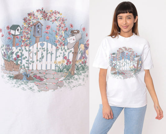 90s Garden Birdhouse Graphic T-Shirt White Cotton Tee Medium