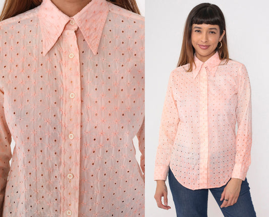 70s Baby Pink Eyelet Lace Button-Up Blouse Dagger Collar Long Sleeve Small