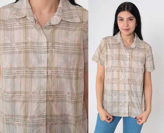 90s Plaid Floral Eyelet Button Up Blouse Short Sleeve Peach White Green Medium