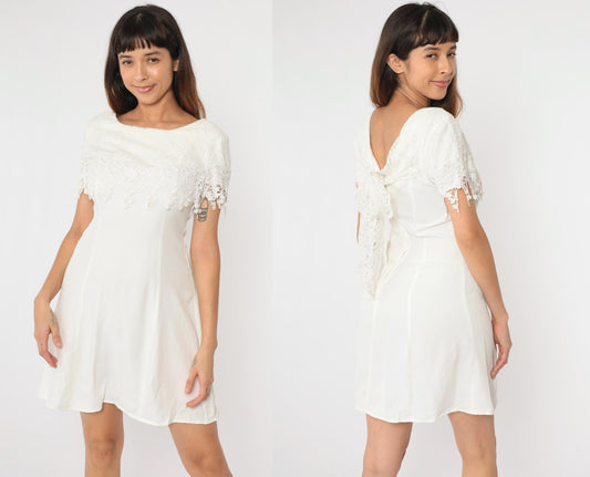 90s White Lace Mini Dress Floral Short Sleeve Bow Back Train Small