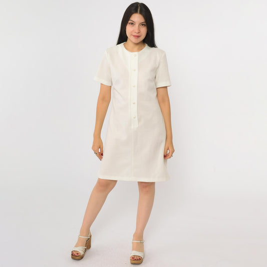 1970s White Shift Mini Dress Button-Up Short Sleeve Shirtdress Medium Large