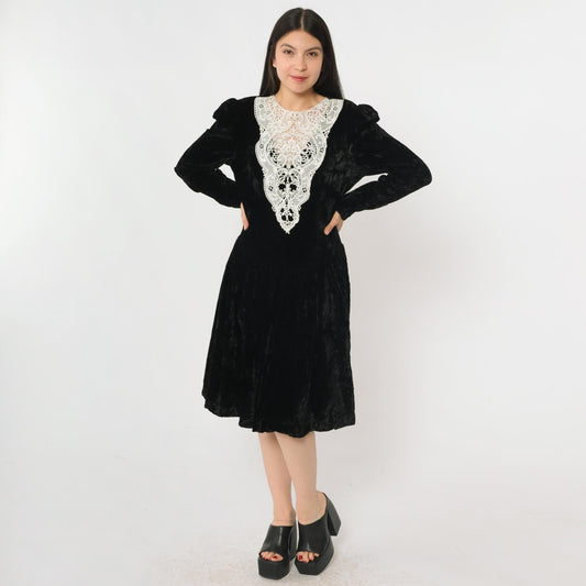 80s Black Velvet Midi Dress White Lace Basque Waist Puff Sleeve Medium