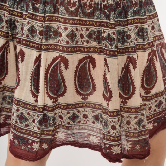 90s Burgundy Paisley Cotton Shorts Drawstring Tiered Medium