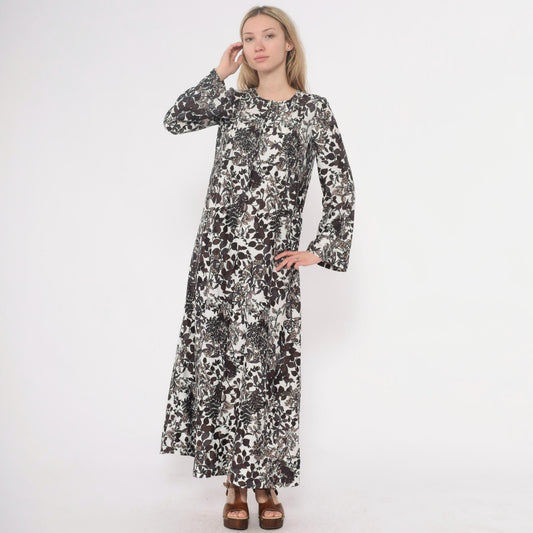 70s Black White Floral Maxi Dress Long Sleeve Botanical Print Round Neck Medium