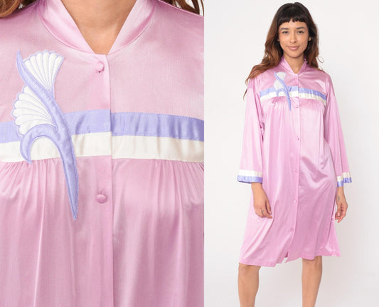 70s Vanity Fair Pink Nylon Robe Mandarin Collar Embroidered Bird Small