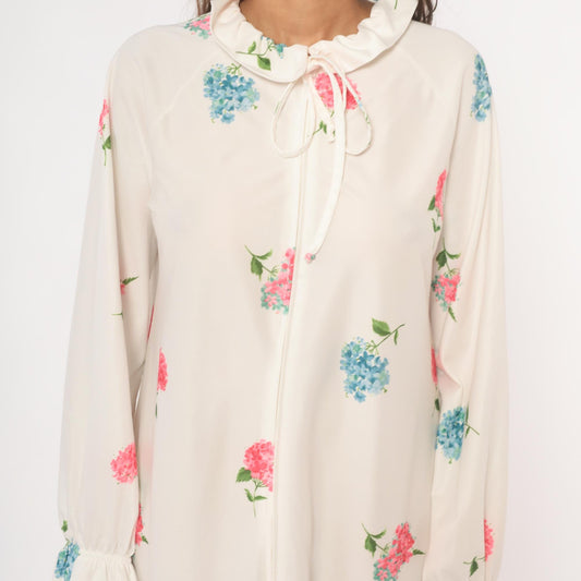 70s Travel Lite Hydrangea Floral Housecoat Ivory Ruffle Tie Neck Medium