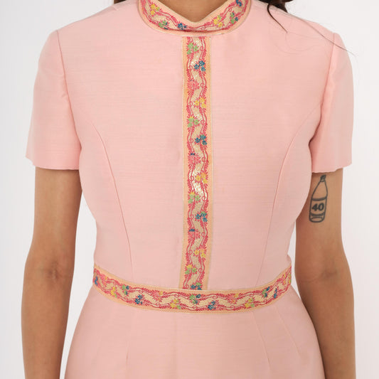 1960s Wool Silk Mandarin Collar Dress Pink Floral Embroidered Trim Knee-Length Small