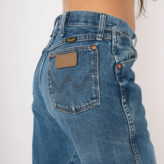 90s Wrangler Cowboy Cut Jeans Straight Leg Medium Wash High Rise Small