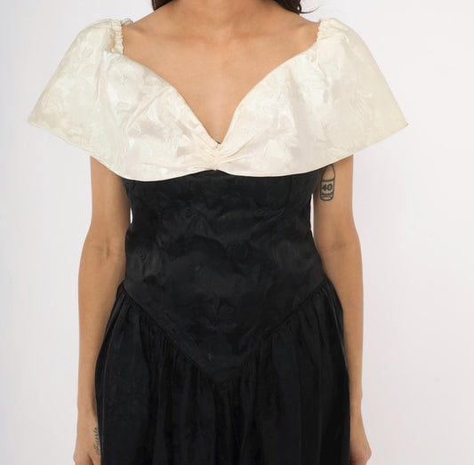 90s Black Ivory Jacquard Off-Shoulder Evening Gown Basque Waist Large L