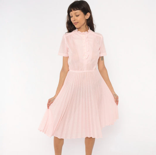 70s Blush Pink Shirtdress Pleated Midi Ruffled Collar Puff Sleeve Small S