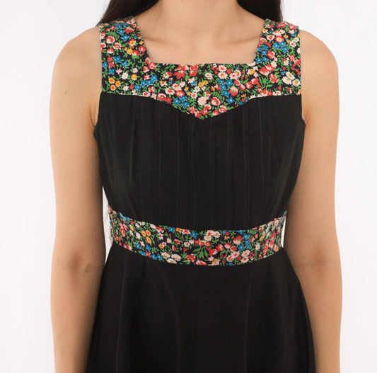 70s Tracy Petites Black Floral Calico Sundress Square Neck Tie Back XS