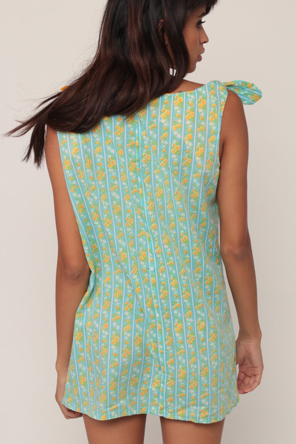 70s Floral Tank Top Blue Cotton Blend Mod Sleeveless Shirt Medium Large