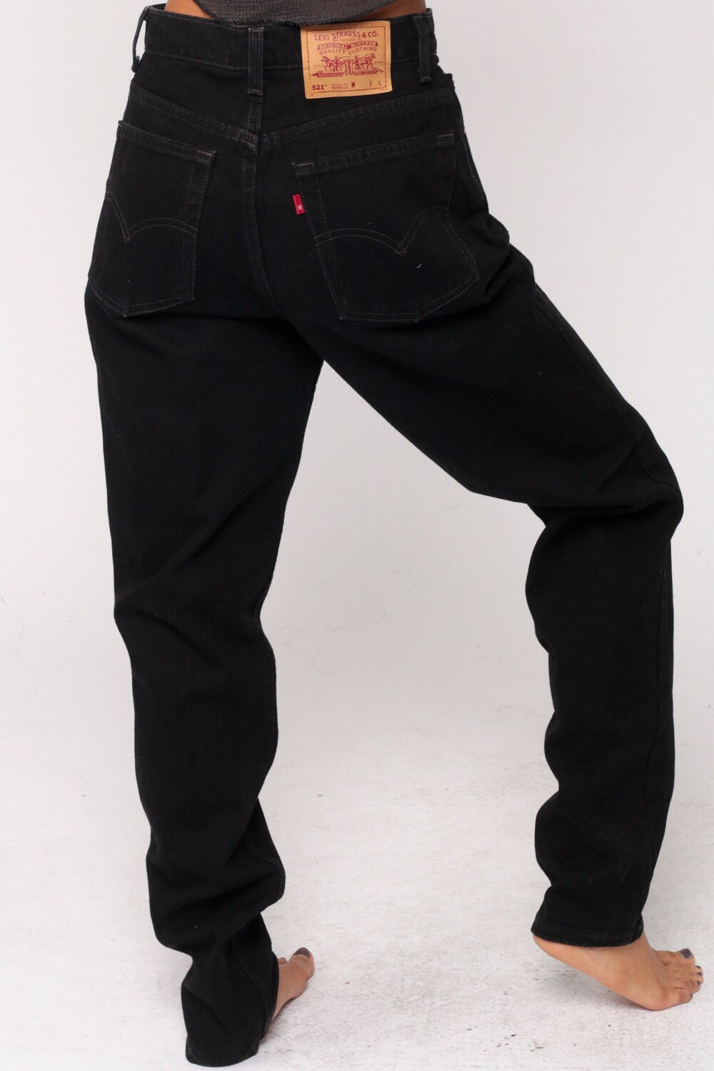 80s Levi's 521 Black Denim High-Waist Mom Jeans Medium 10