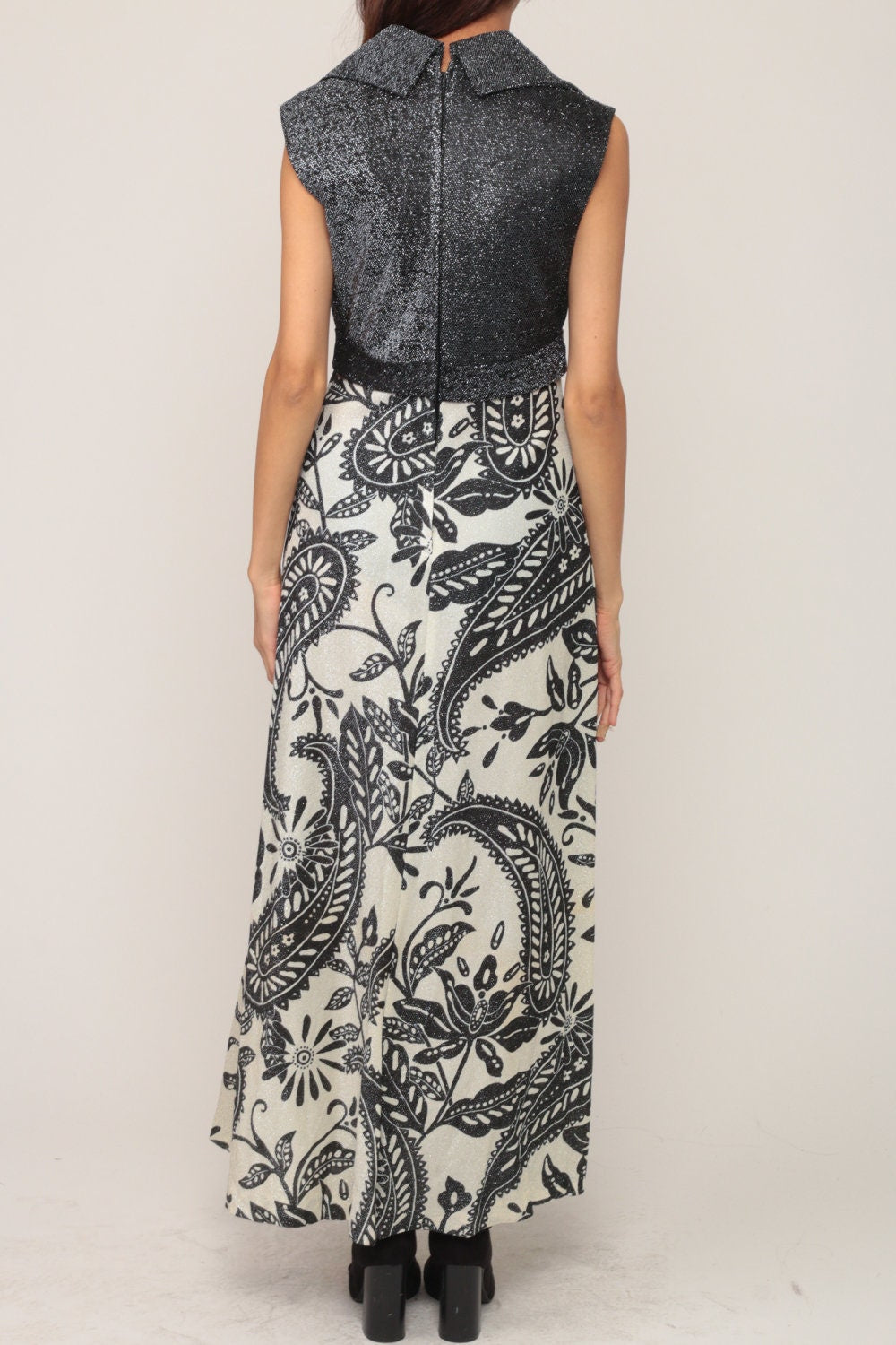 70s Metallic Paisley Maxi Dress Empire Waist Sleeveless Silver Small