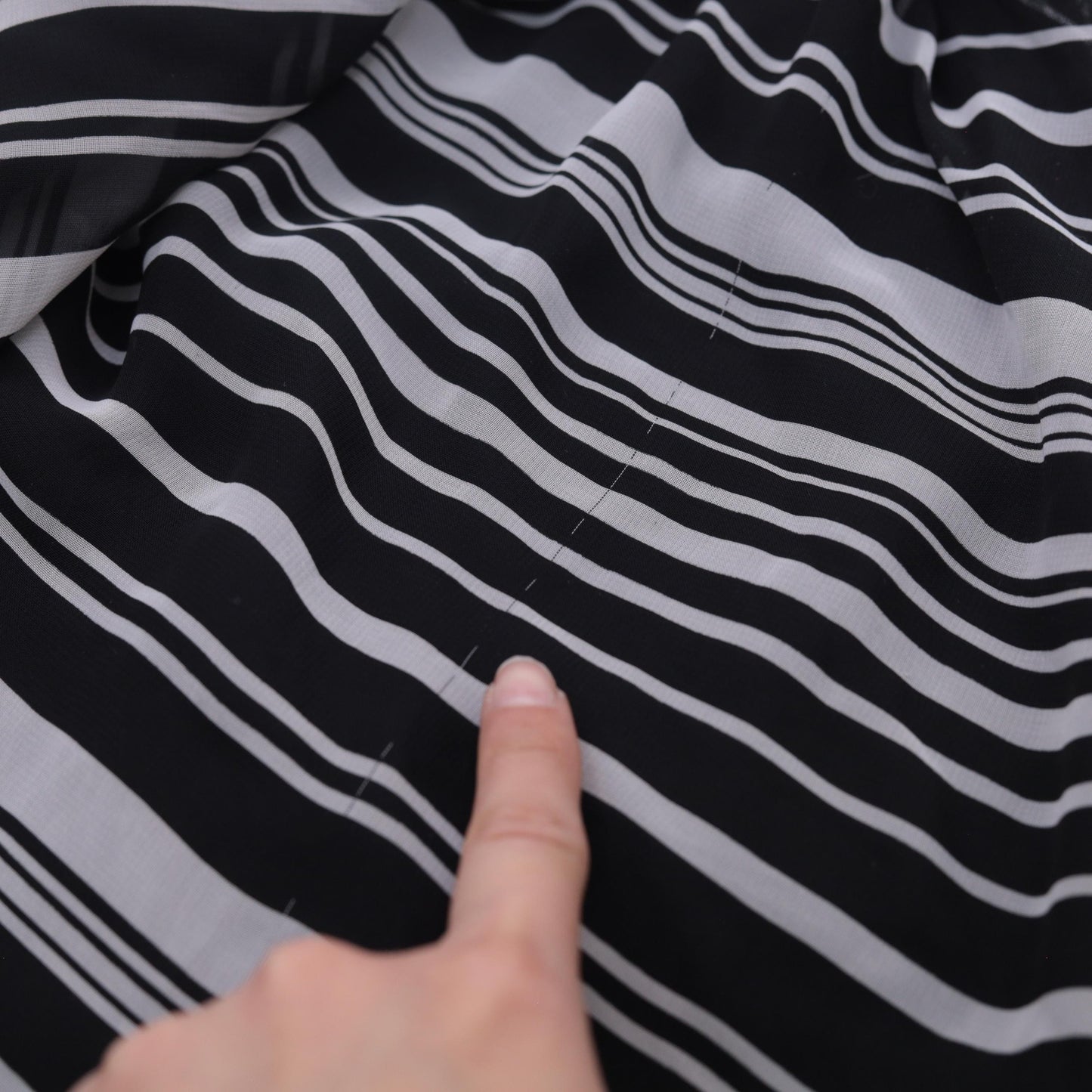 Y2K Liz Minelli Black White Diagonal Stripe One-Shoulder Midi Dress Medium M