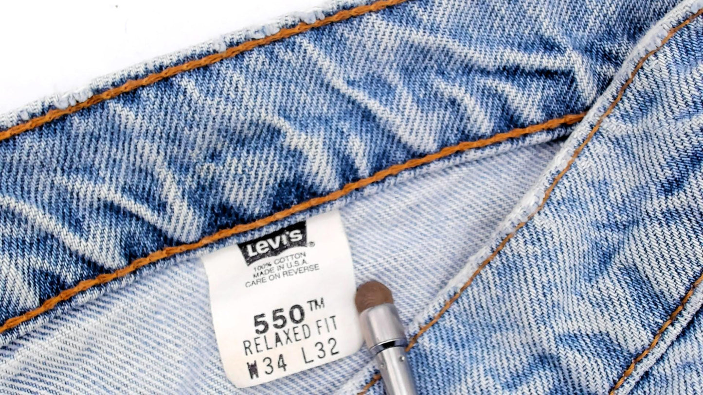 90s Levi's 550 Light Wash High Rise Mom Jeans Straight Leg 34x32