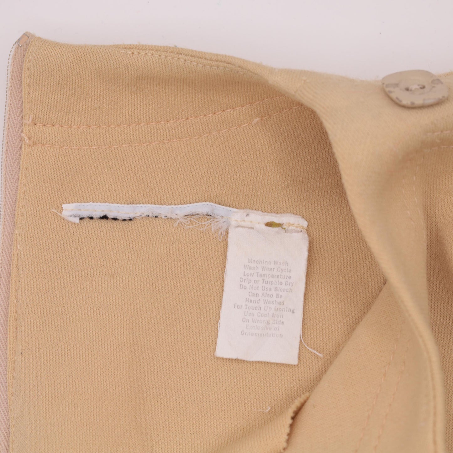 60s Mod Beige Shift Mini Dress Sleeveless Knit Button Shoulder Medium
