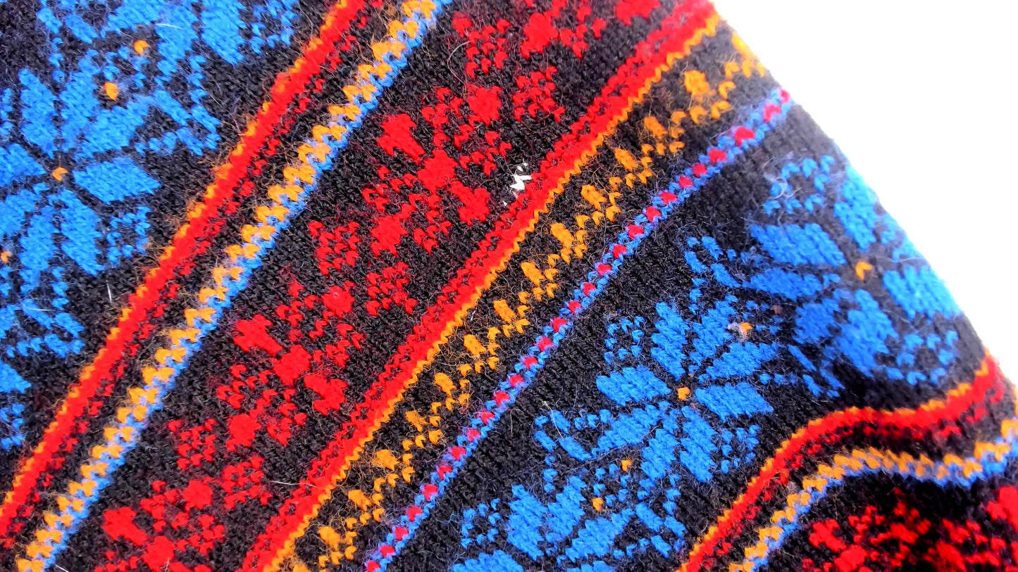 70s Southwestern Fair Isle Vest Tie Front Snowflake Knit Small