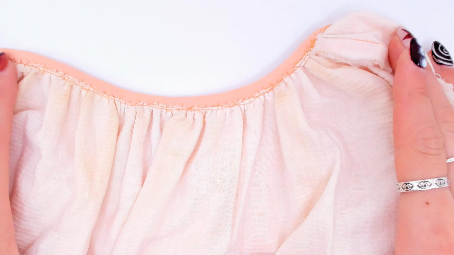 60s Peach Puff Sleeve Tiered Dress Gathered Bodice Knee Length Small