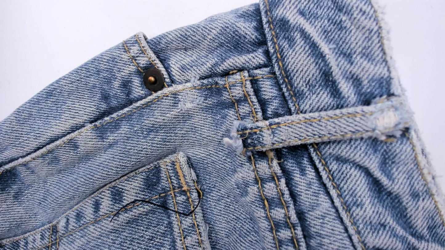 90s Guess Denim Cutoff Shorts Light Wash High Waisted Frayed Hem Small