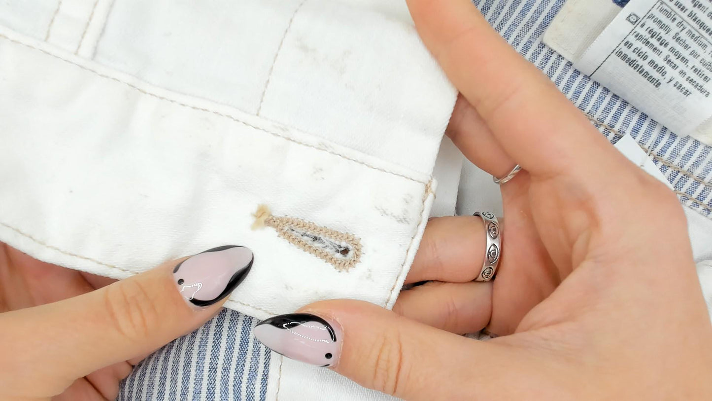 2000s Carhartt Denim Jacket White Contrast Stitch Trucker Medium M