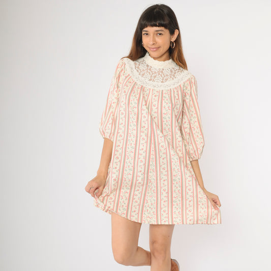 Vintage 70s Hawaiian Prairie Dress Princess Kaiulani Medium