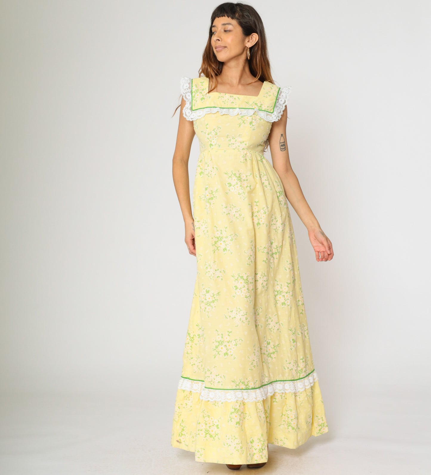 1970s Yellow Floral Prairie Dress with Lace Trim S
