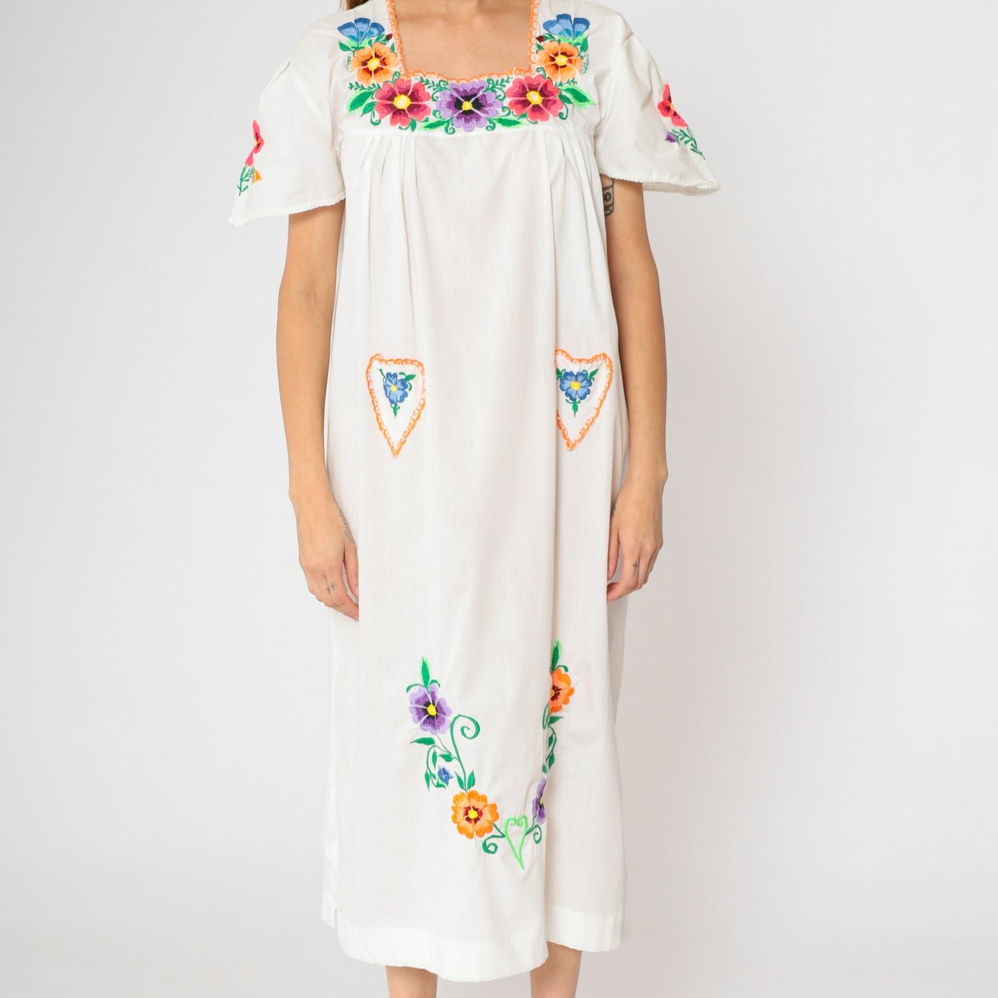 Vintage White Mexican Embroidered Dress M