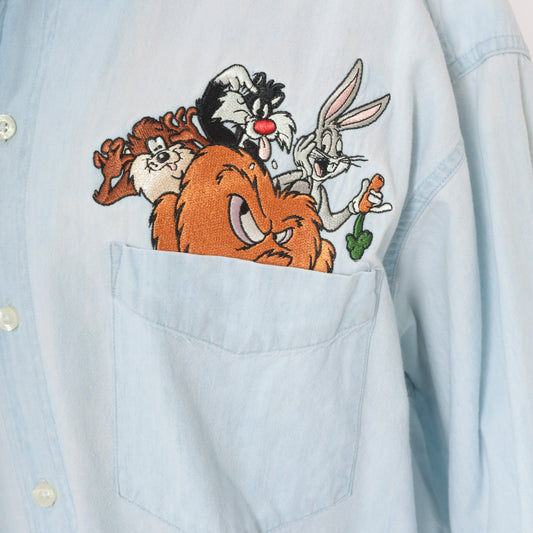 90s Looney Tunes Shirt Light Blue Chambray Button Front Cotton Bugs Bunny Taz Sylvester Embroidered Chest Pocket Short Sleeve Warner Bros Cartoon Boxy Collared Unisex Large L