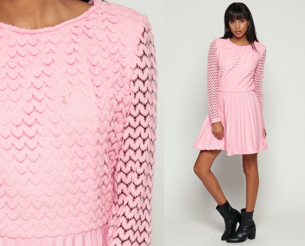 70s Pink Crochet Lace Mini Dress Pleated High Waist Long Sleeve Extra Small