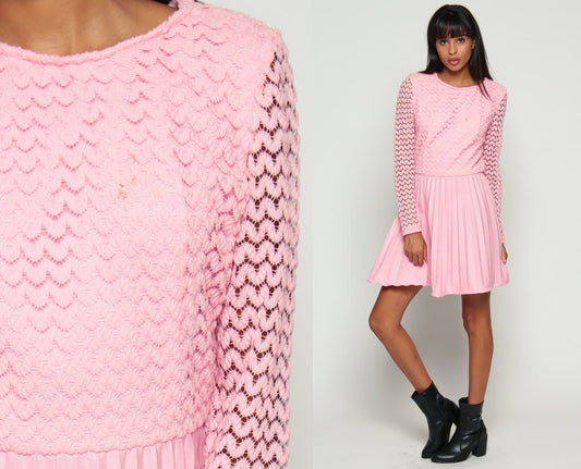 70s Pink Crochet Lace Mini Dress Pleated High Waist Long Sleeve Extra Small
