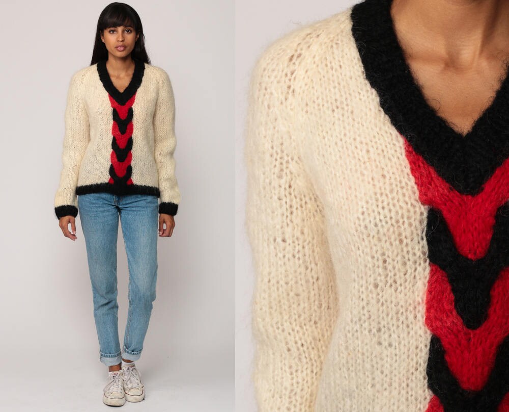 70s Angora Wool V-Neck Sweater Italian Braided Pullover Cream Small