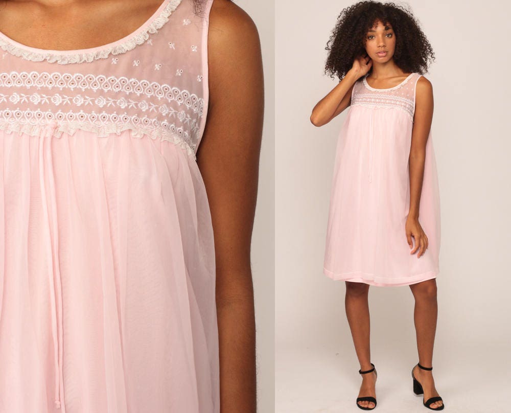 70s Baby Pink Nylon Babydoll Nightgown Lace Trim Mini Slip Dress Small