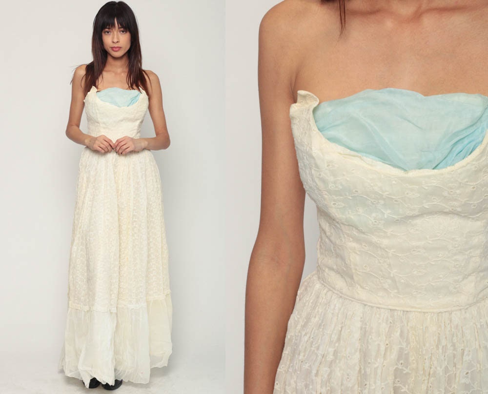1960s Cream Eyelet Lace Strapless Maxi Dress Shelf Bust Extra Small