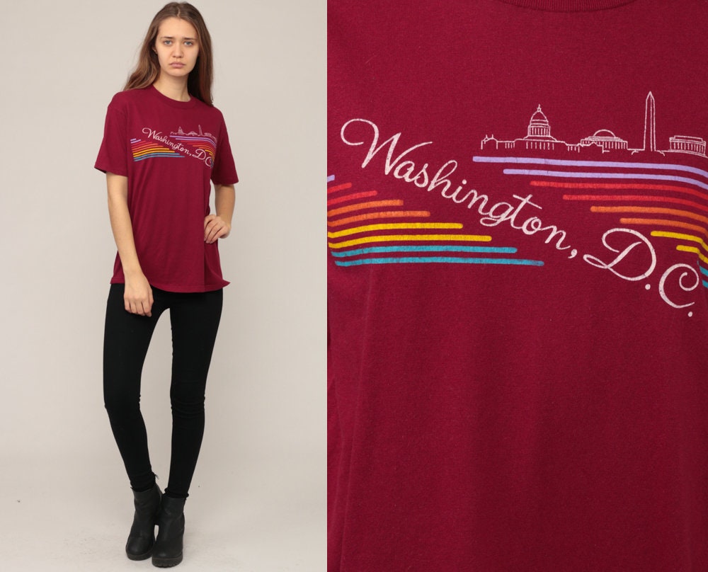 80s Washington DC Skyline Graphic T-Shirt Burgundy Rainbow Stripe Large
