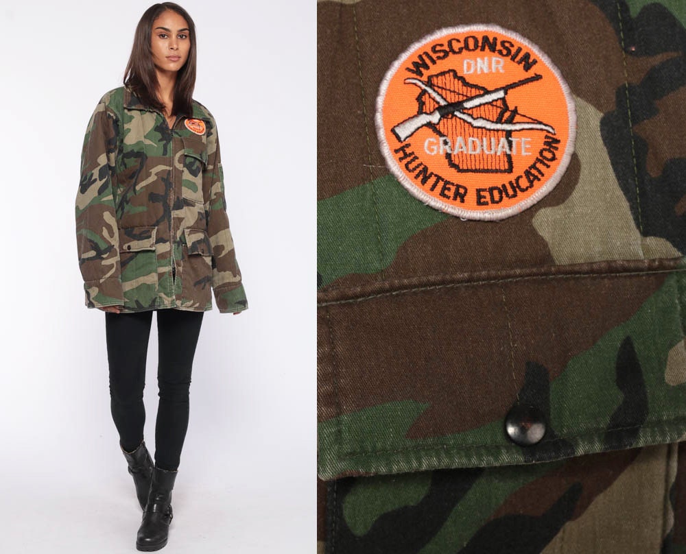 Vintage Camo Hunting Jacket Wisconsin Hunter Patch Unisex Medium Large