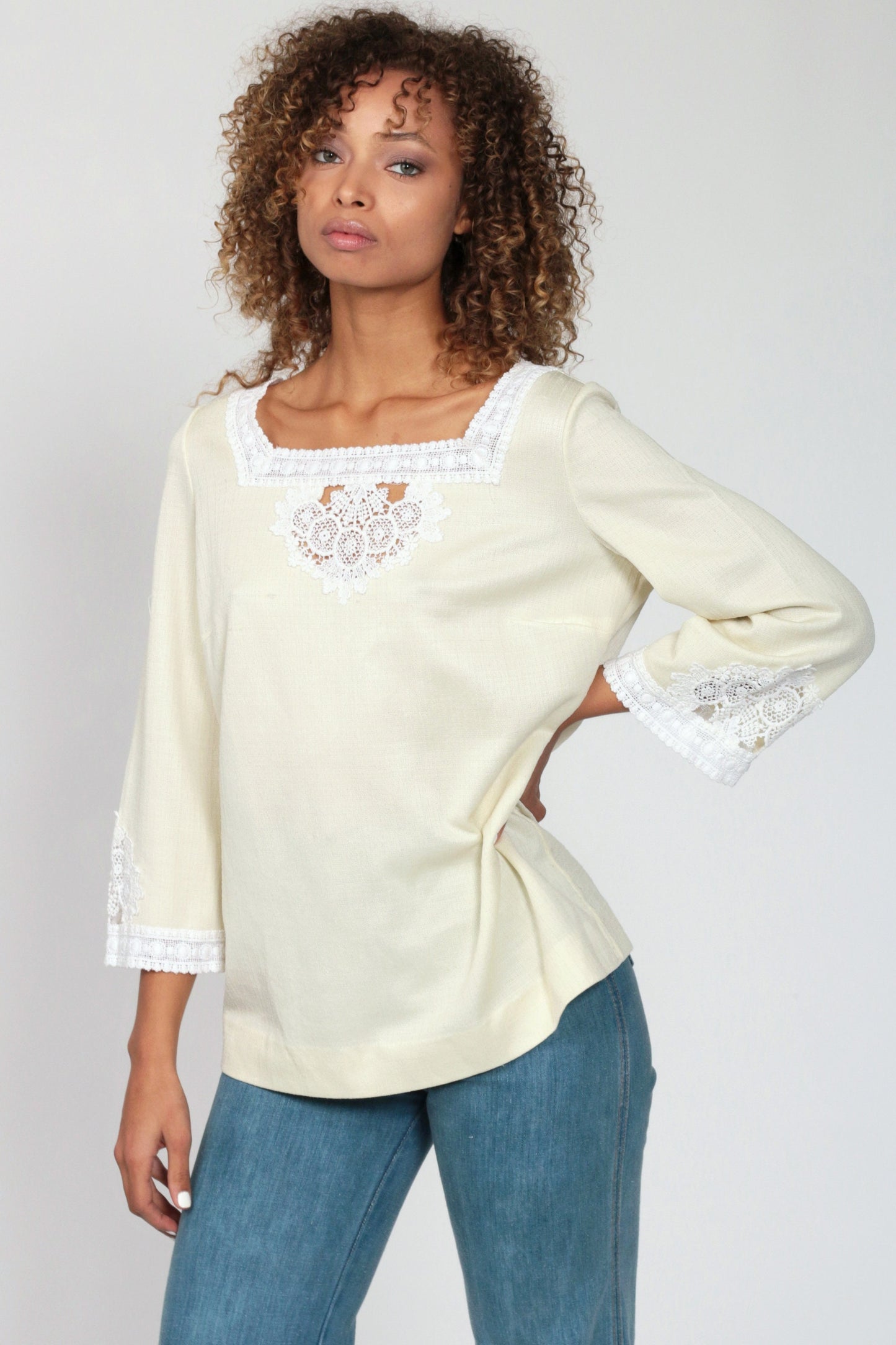 70s Cream Lace Cutout Blouse Long Sleeve Keyhole Top Medium