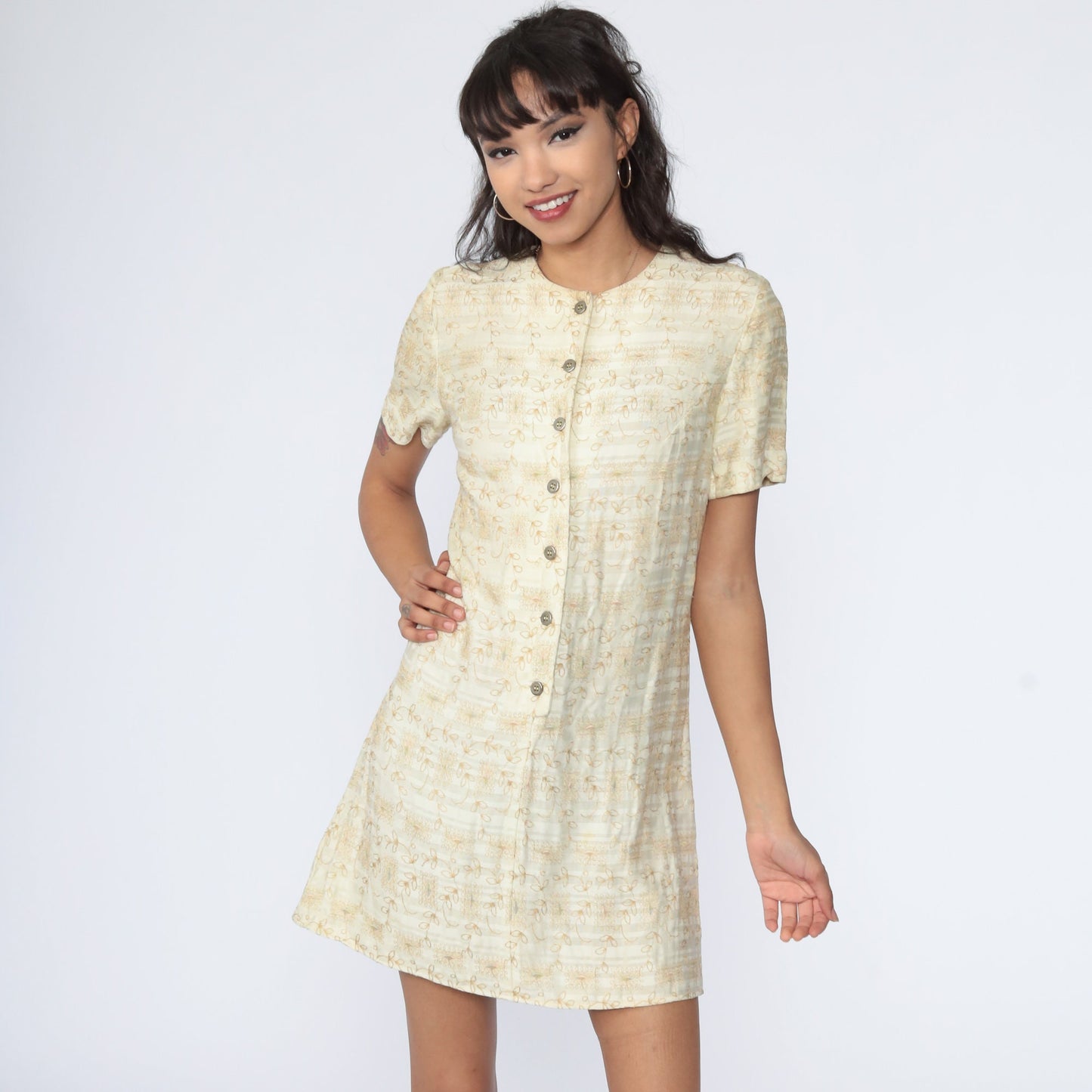 1960s L'Aiglon Cream Embroidered Shift Mini Dress Floral Small