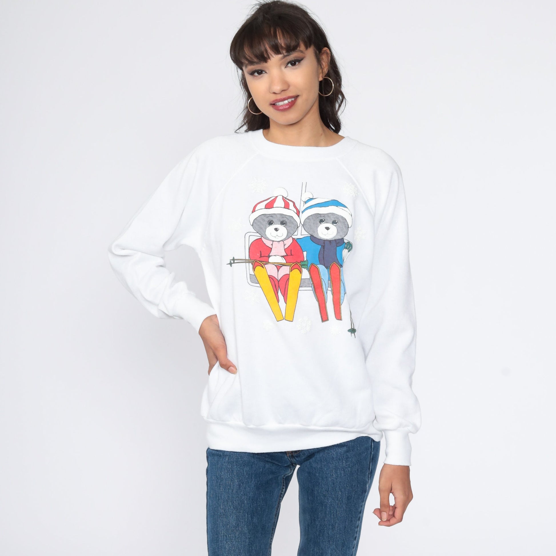 90s Teddy Bear Ski Graphic Sweatshirt White Crewneck Medium