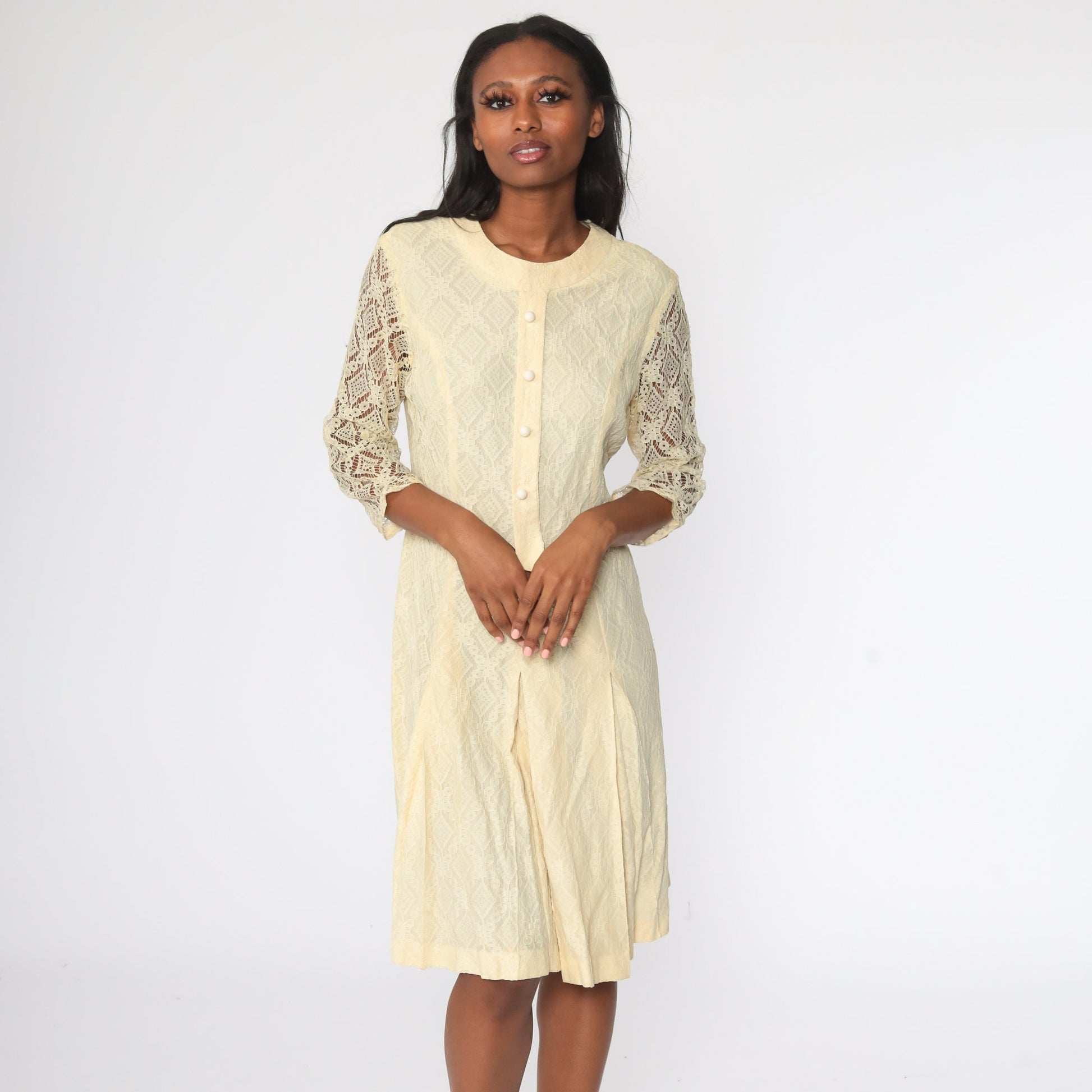 1960s Mod Yellow Lace Shift Dress Drop Waist Pleated Mini Large L