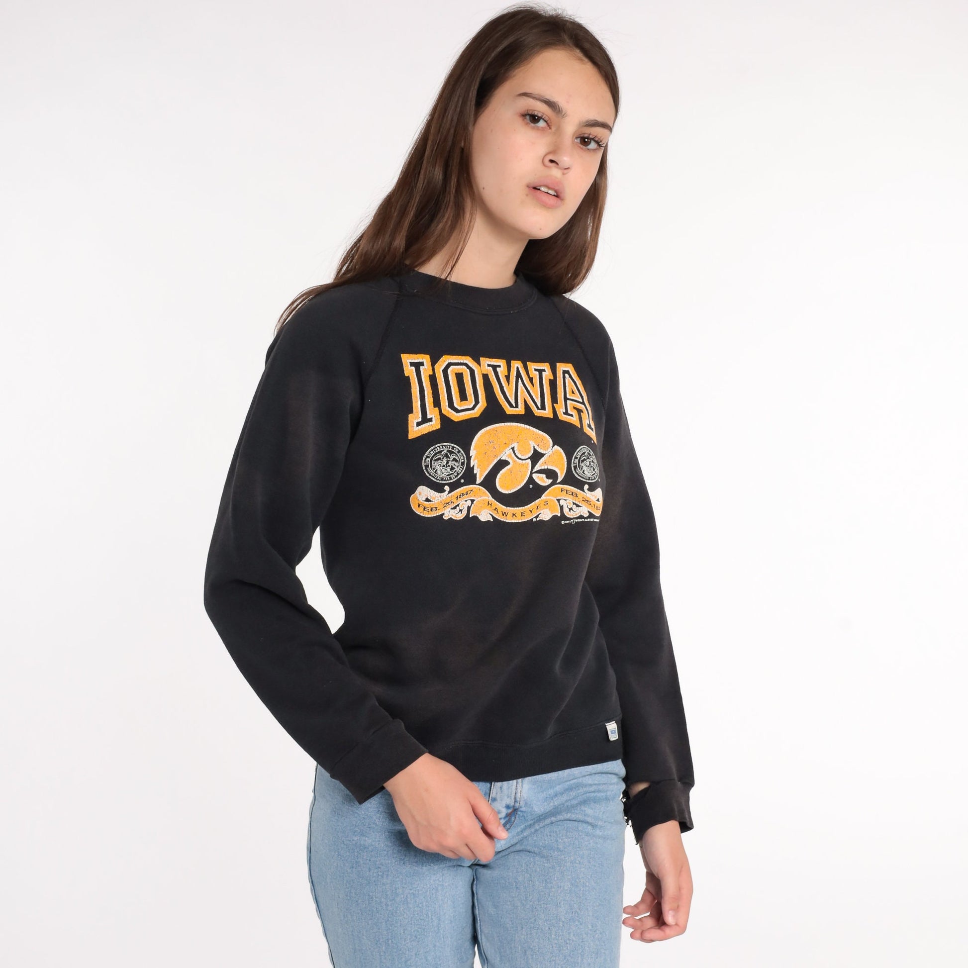 80s Iowa Hawkeyes Distressed Sweatshirt Black Graphic Crewneck Small