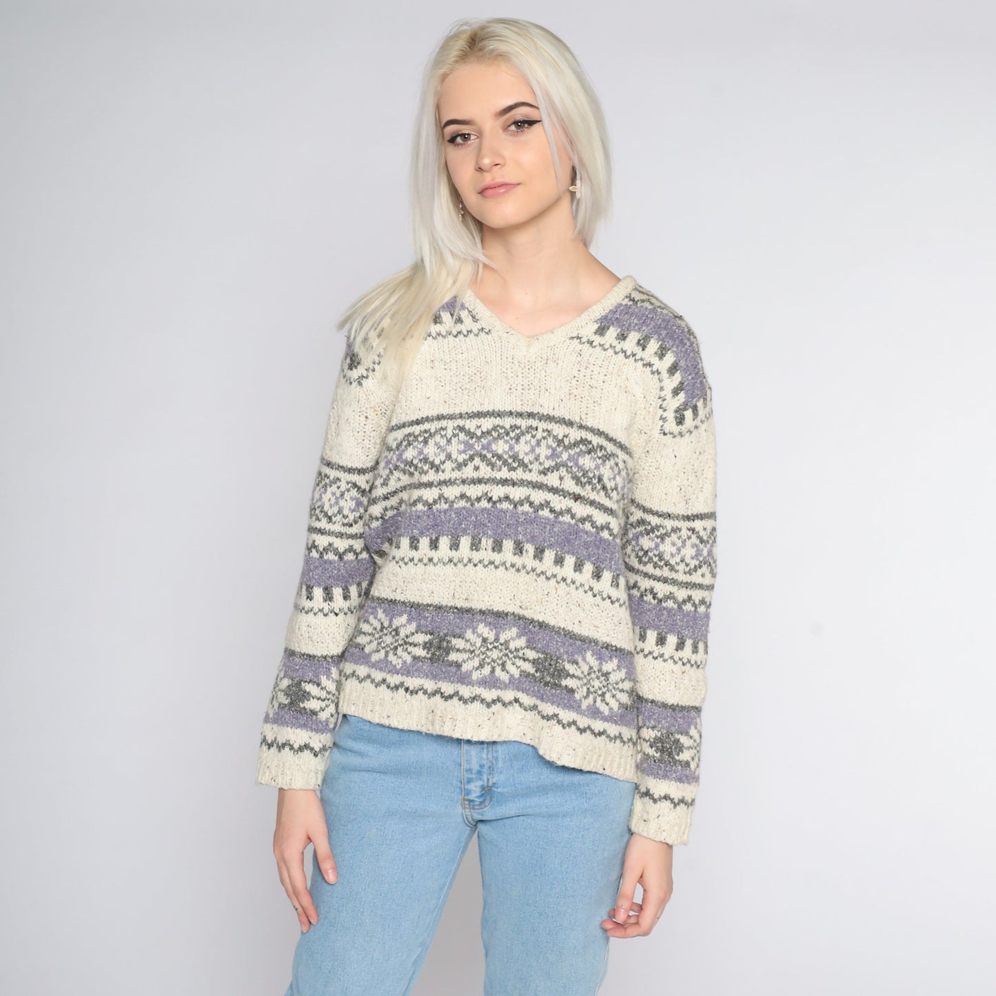 90s Fair Isle Sweater Cream Geometric Knit V-Neck Pullover Medium Petite