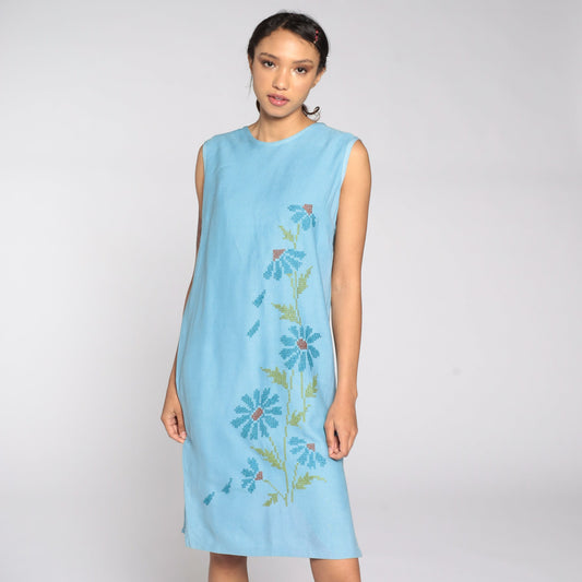 1960s Floral Embroidered Midi Dress Blue Sleeveless Sheath Small