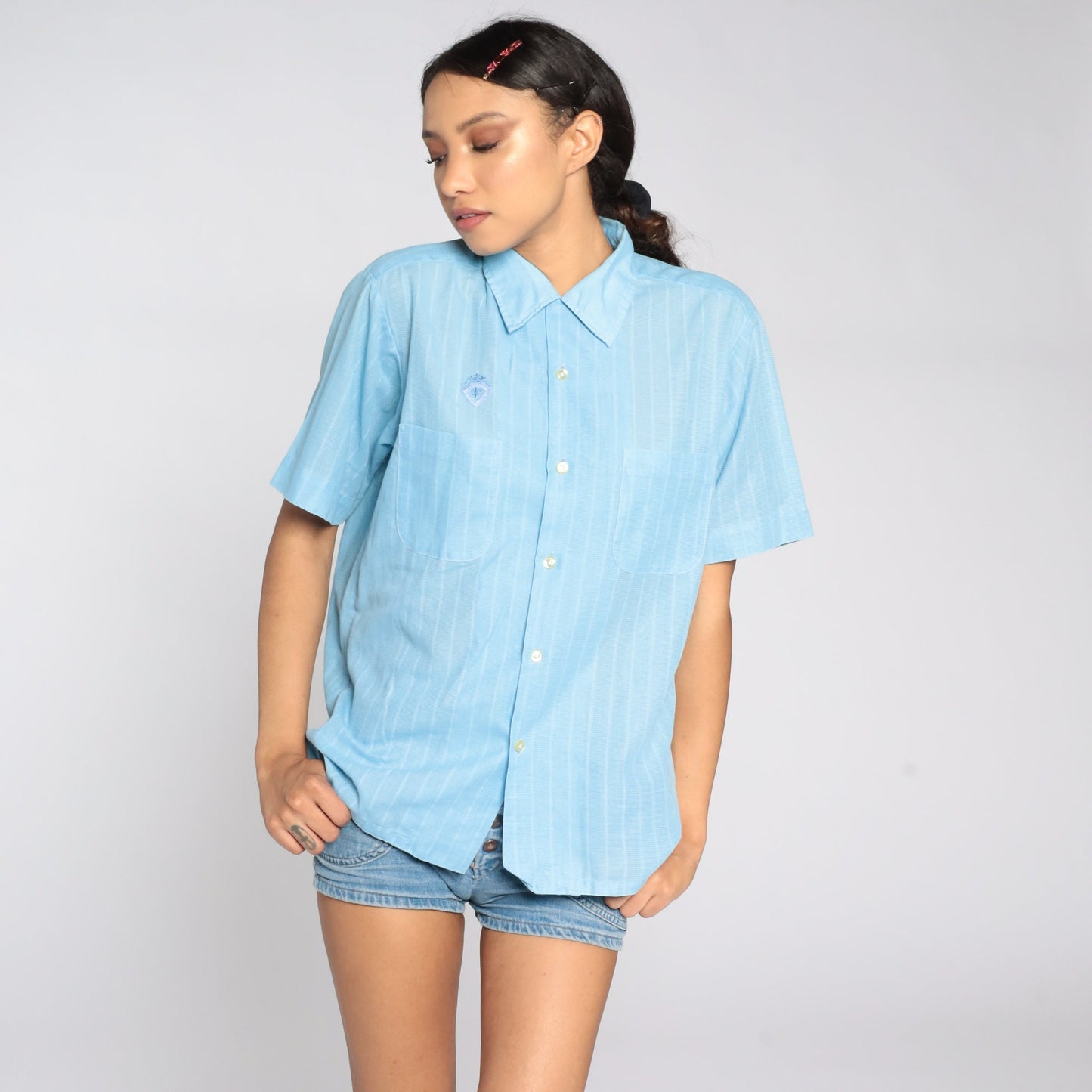 70s Light Blue Button-Up Shirt Fleur De Lis Crest Pointed Collar Short Sleeve Large