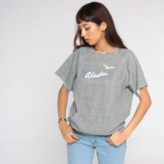 80s Alaska Seagull Graphic Sweatshirt Short Sleeve Kangaroo Pocket Grey Medium